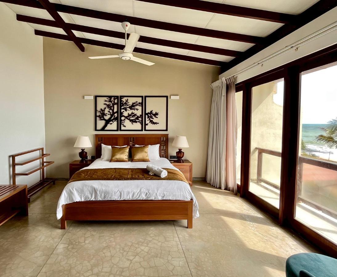 Driftwood Villa Pamunugama ภายนอก รูปภาพ