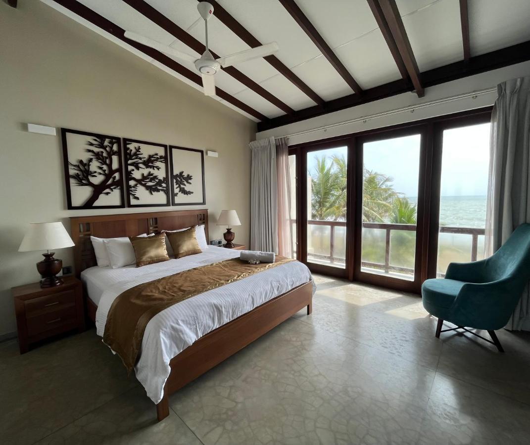 Driftwood Villa Pamunugama ภายนอก รูปภาพ