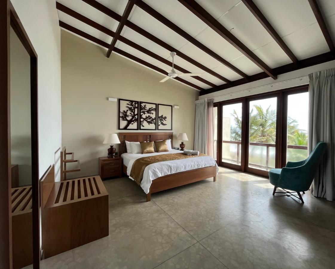 Driftwood Villa Pamunugama ภายนอก รูปภาพ
